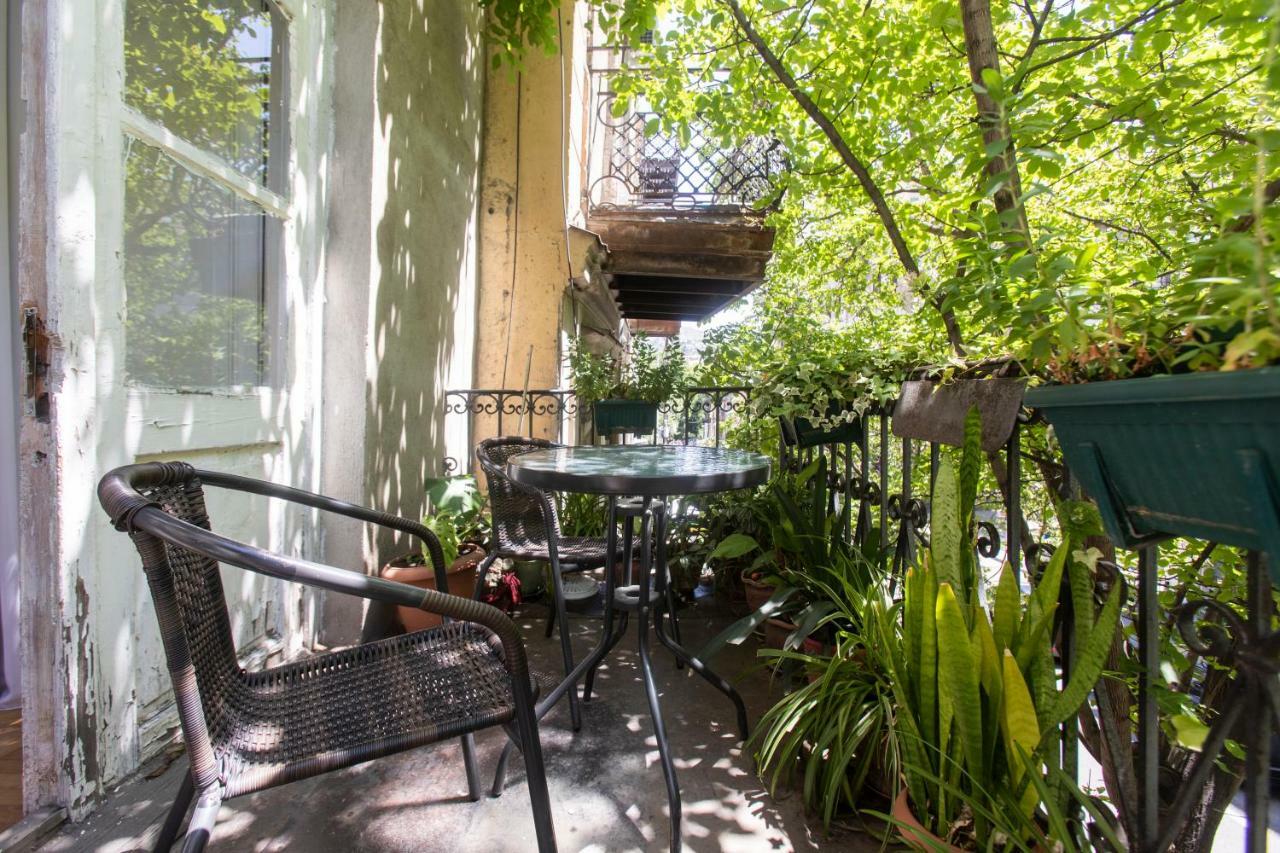 Private Apartment In The Center Of Old Tbilisi ภายนอก รูปภาพ